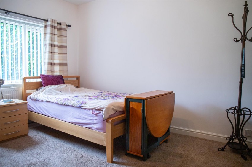 Images for Woodhall Park Crescent West, Stanningley