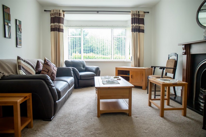 Images for Woodhall Park Crescent West, Stanningley