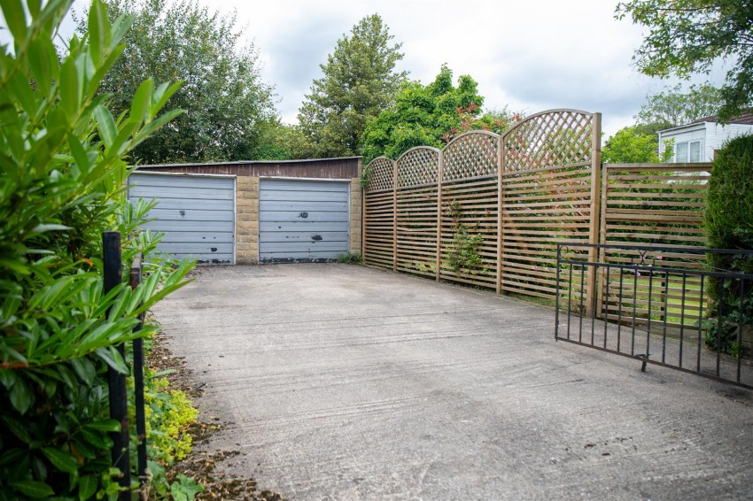 Images for Woodhall Park Crescent West, Stanningley