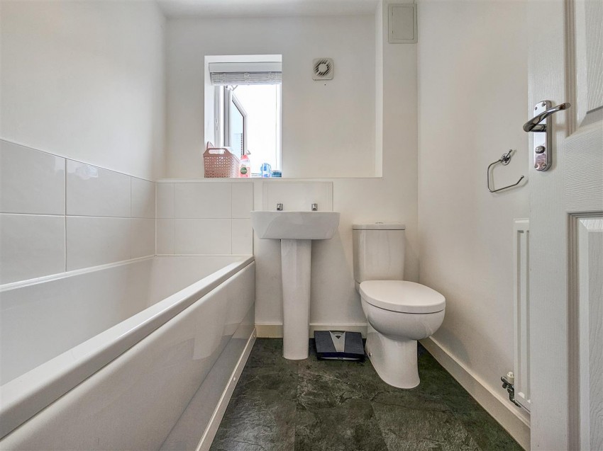 Images for Malin Close, Stretton, Burton-On-Trent