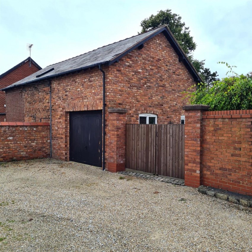 Images for Burganey Court, Wrexham Road, Pulford