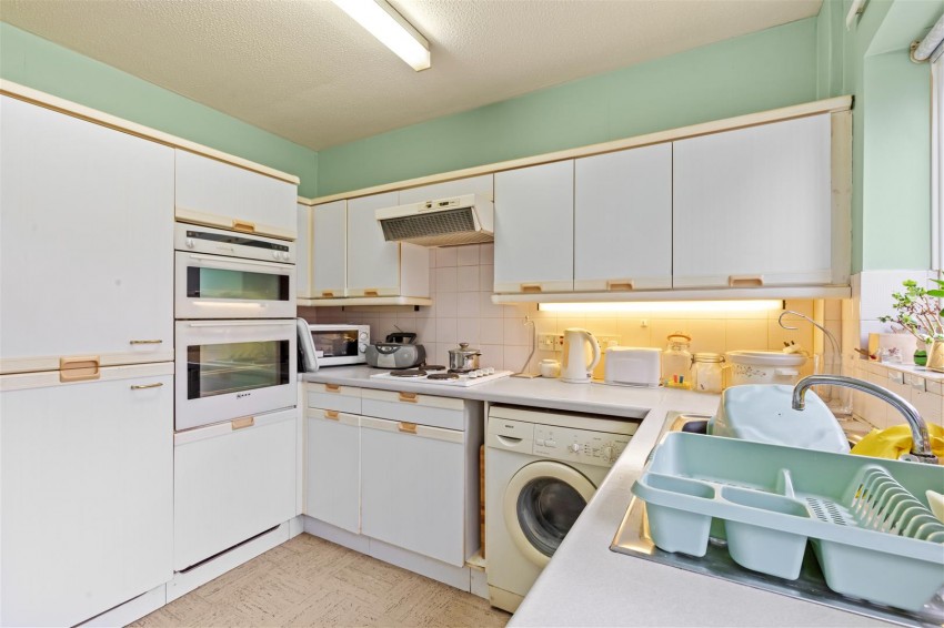 Images for Hanover Court, Milton Court Lane, Dorking