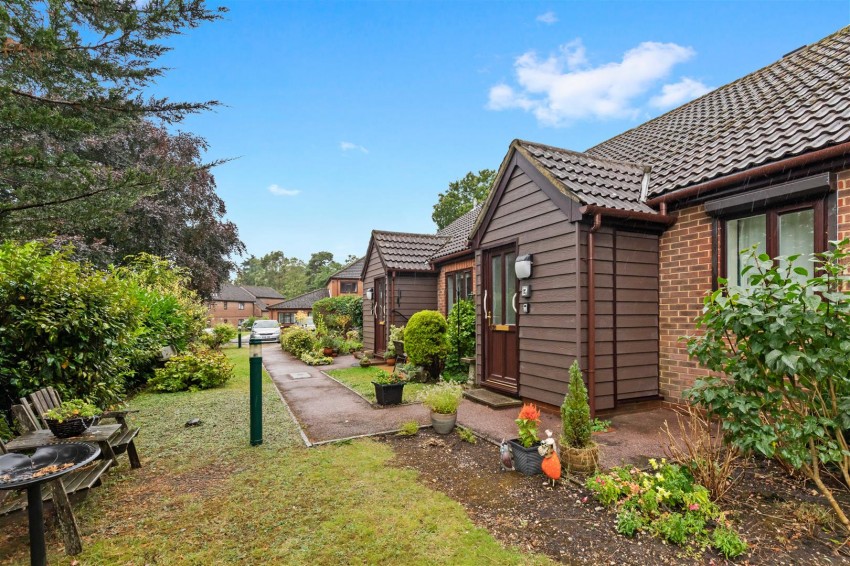 Images for Hanover Court, Milton Court Lane, Dorking