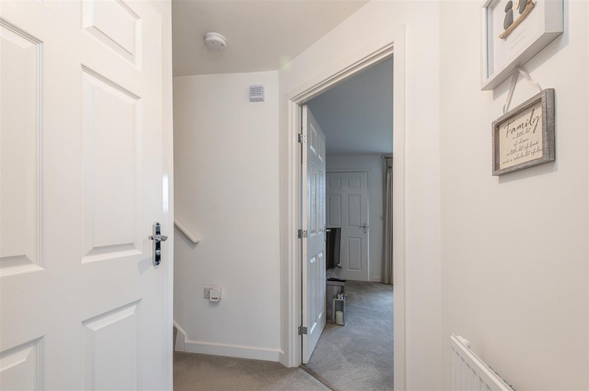 Images for WEATHERHILL VIEW, LINDLEY, HD3