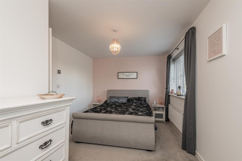 Images for WEATHERHILL VIEW, LINDLEY, HD3