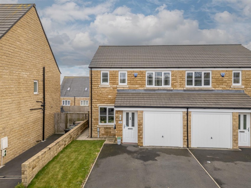 Images for WEATHERHILL VIEW, LINDLEY, HD3