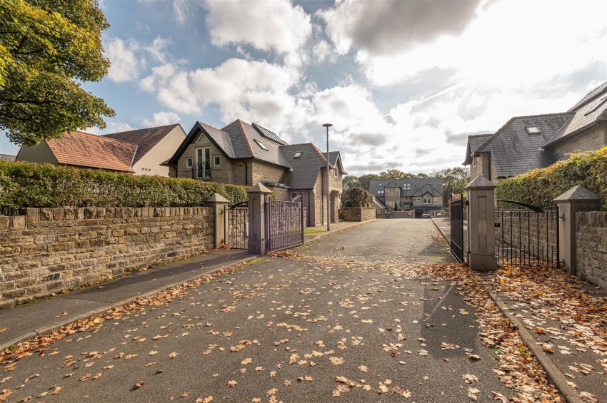 Images for Delamere Gardens, Fixby, Huddersfield, HD2