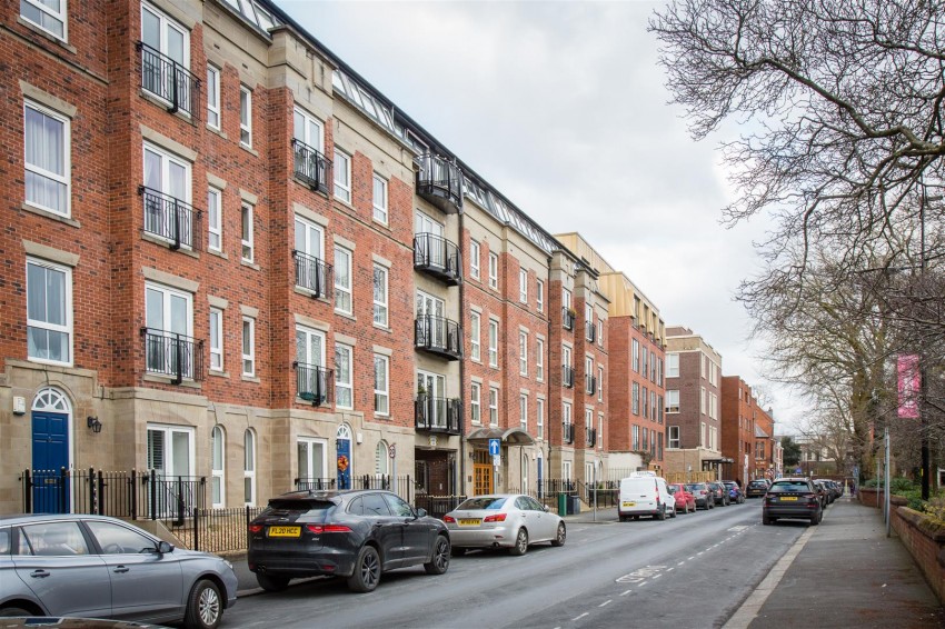 Images for Knightsbridge Court, Palmyra Square North, Warrington