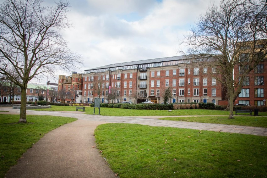 Images for Knightsbridge Court, Palmyra Square North, Warrington