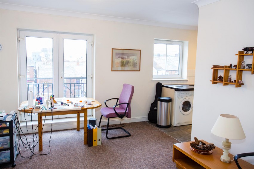 Images for Knightsbridge Court, Palmyra Square North, Warrington