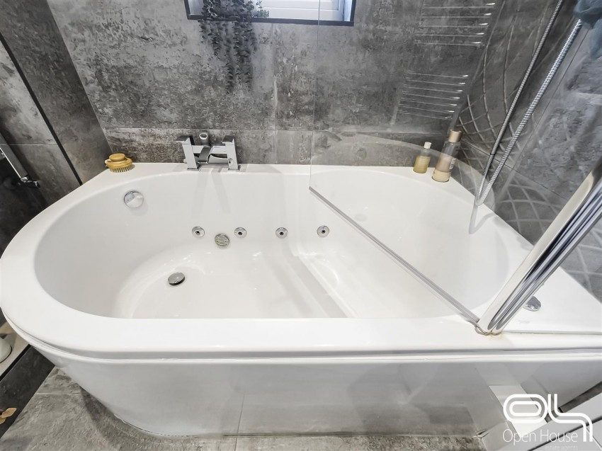 Images for Doveridge Road, Burton-On-Trent