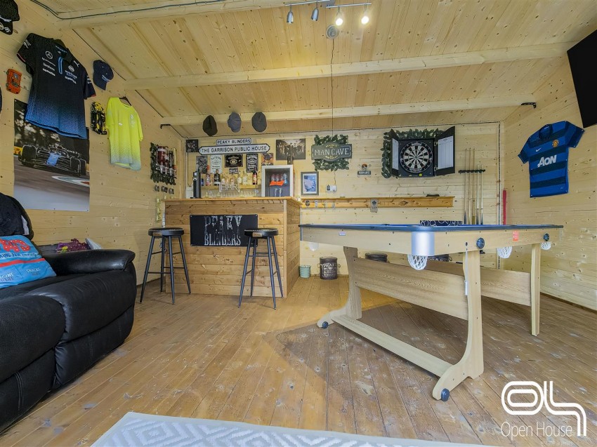 Images for Calgary Crescent, Burton-On-Trent