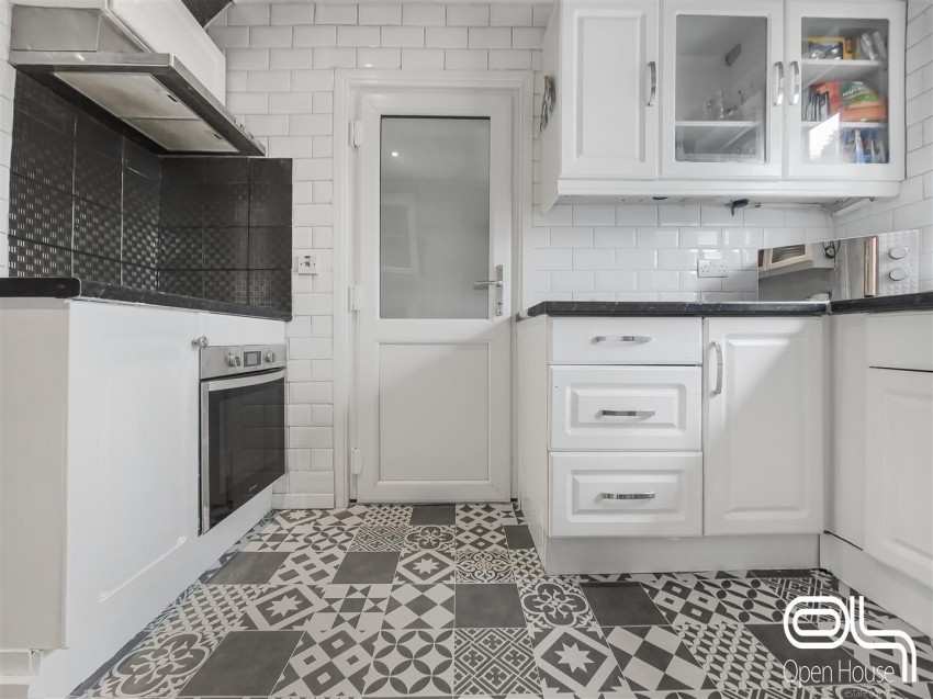 Images for Calgary Crescent, Burton-On-Trent