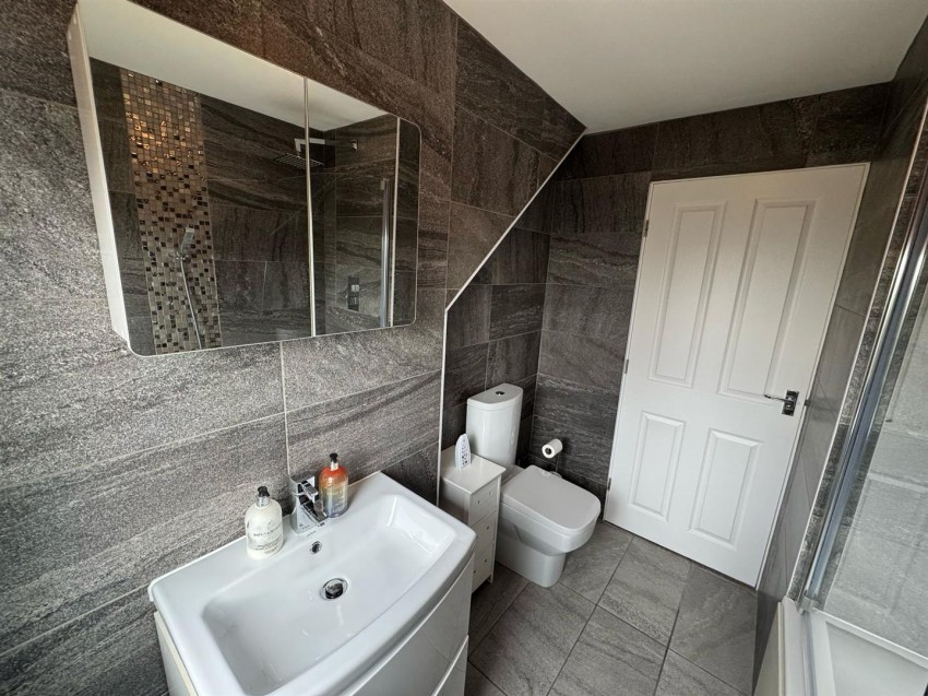 Images for Harewood Crescent, Oakworth, Keighley
