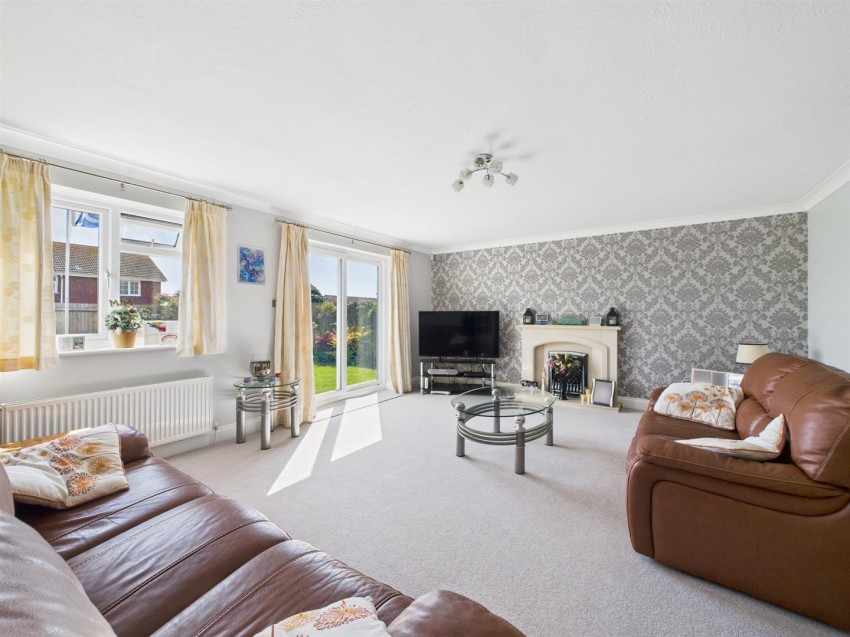 Images for Roderick Avenue Peacehaven