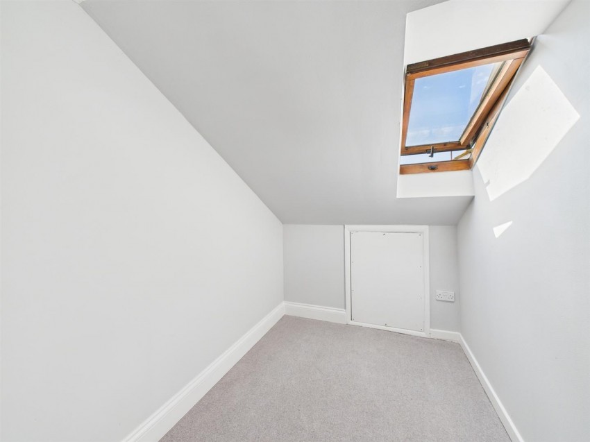 Images for Roderick Avenue Peacehaven