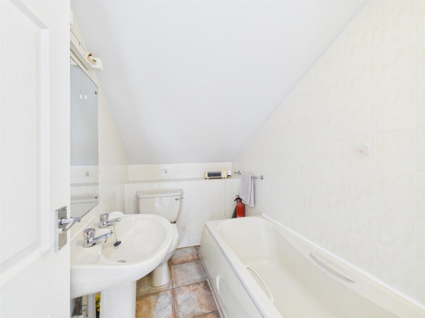 Images for Roderick Avenue Peacehaven