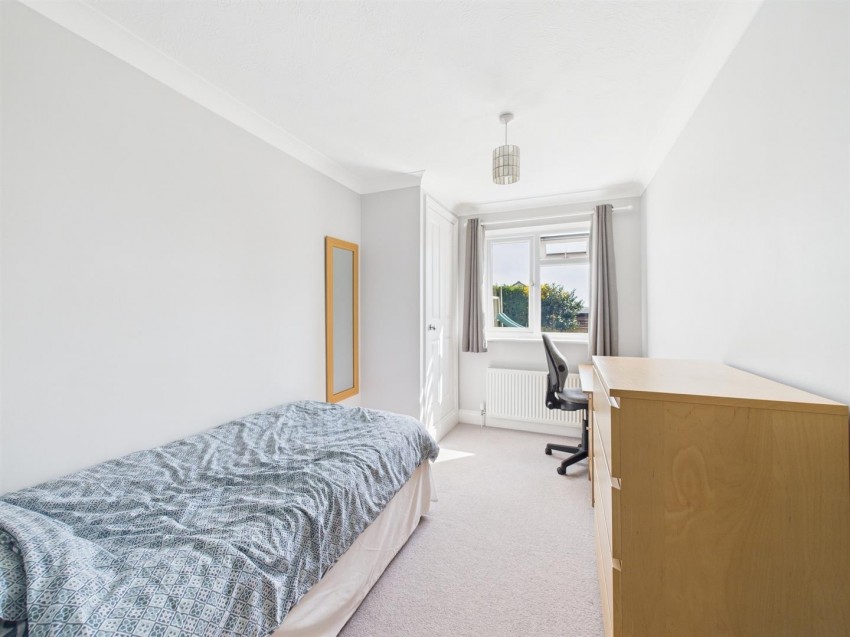 Images for Roderick Avenue Peacehaven