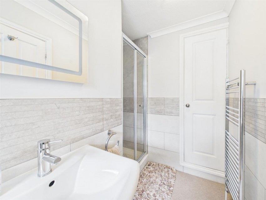 Images for Roderick Avenue Peacehaven