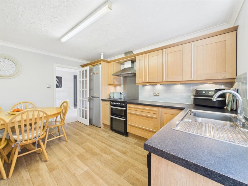 Images for Roderick Avenue Peacehaven