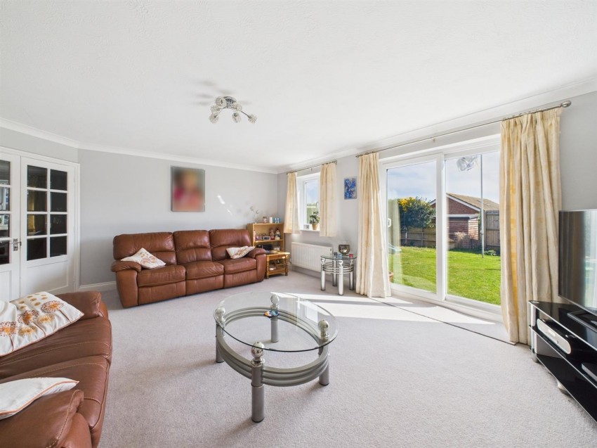 Images for Roderick Avenue Peacehaven