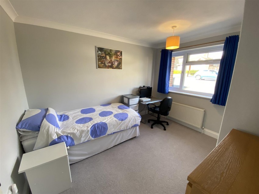 Images for Roderick Avenue Peacehaven