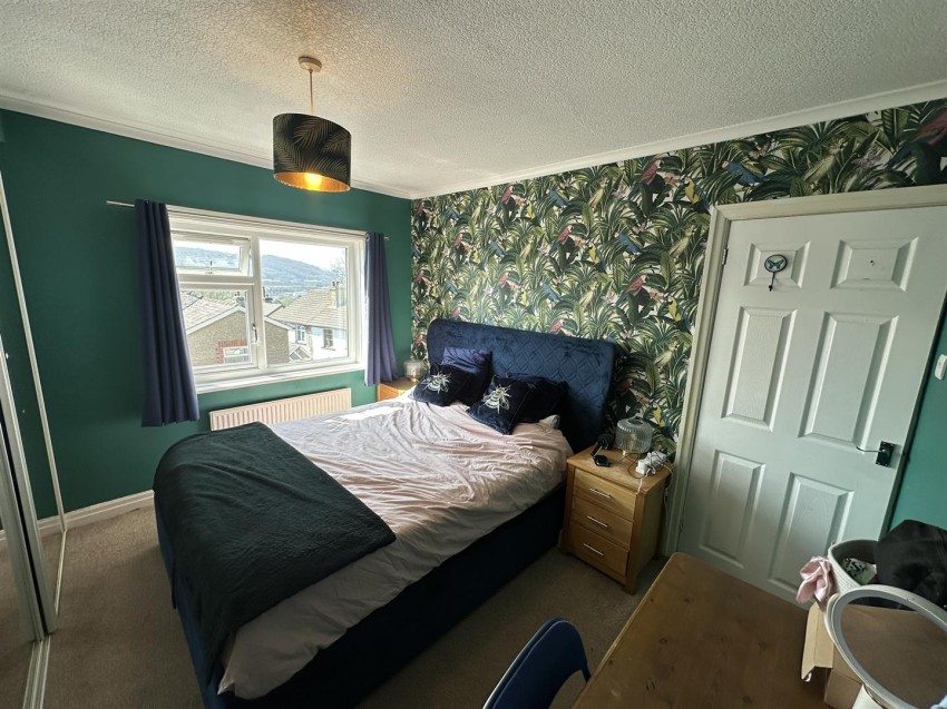 Images for Lynton Drive, Riddlesden