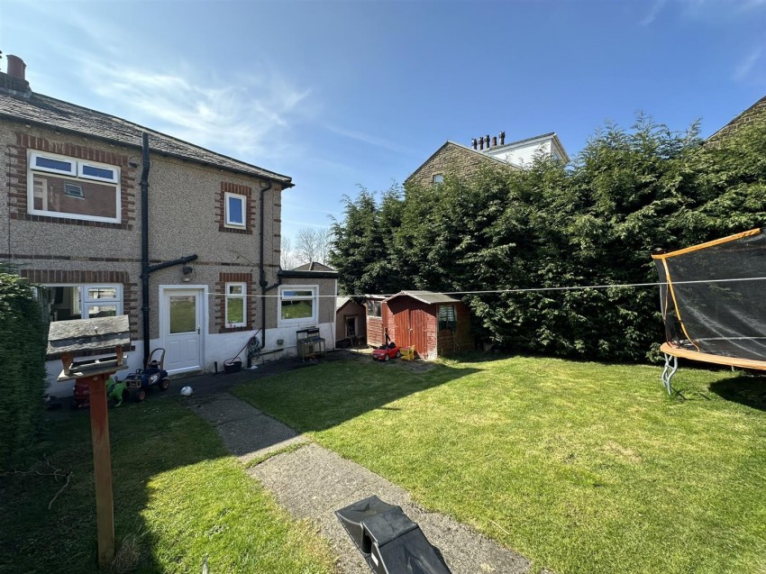 Images for Lynton Drive, Riddlesden