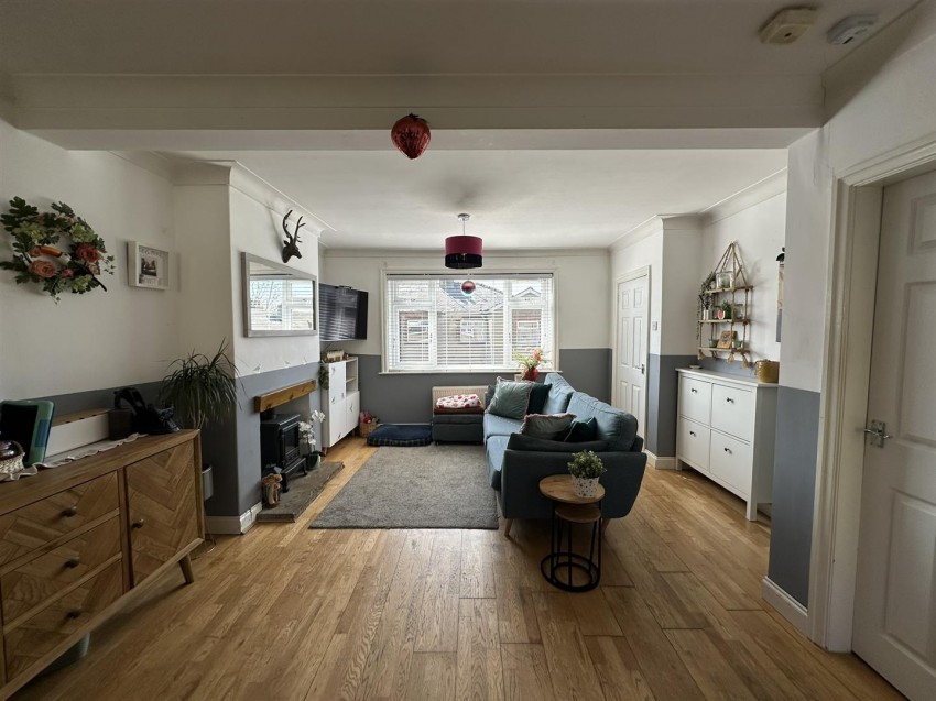 Images for Lynton Drive, Riddlesden