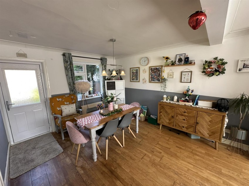Images for Lynton Drive, Riddlesden