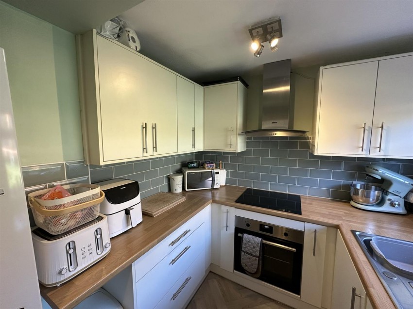 Images for Lynton Drive, Riddlesden