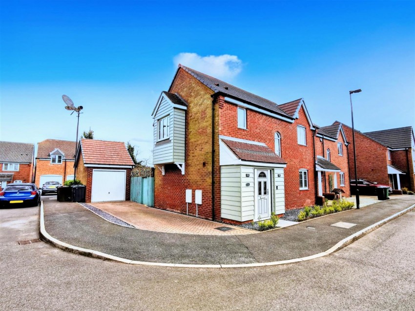 Images for 6 Harvest Grove, Walsall