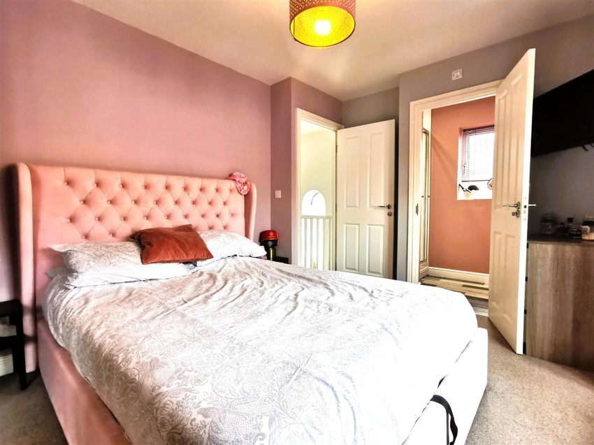 Images for 6 Harvest Grove, Walsall