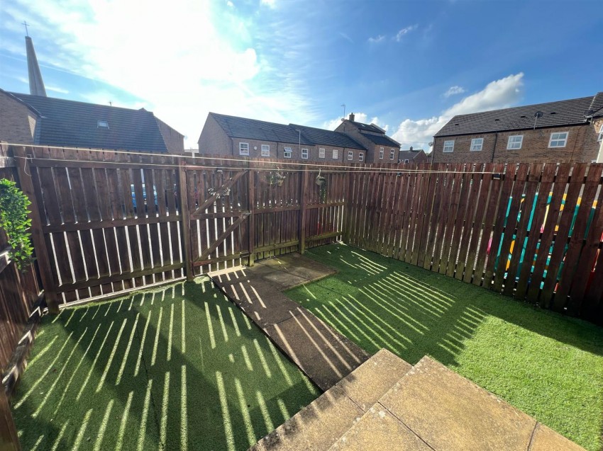 Images for Littlelands,Cottingley