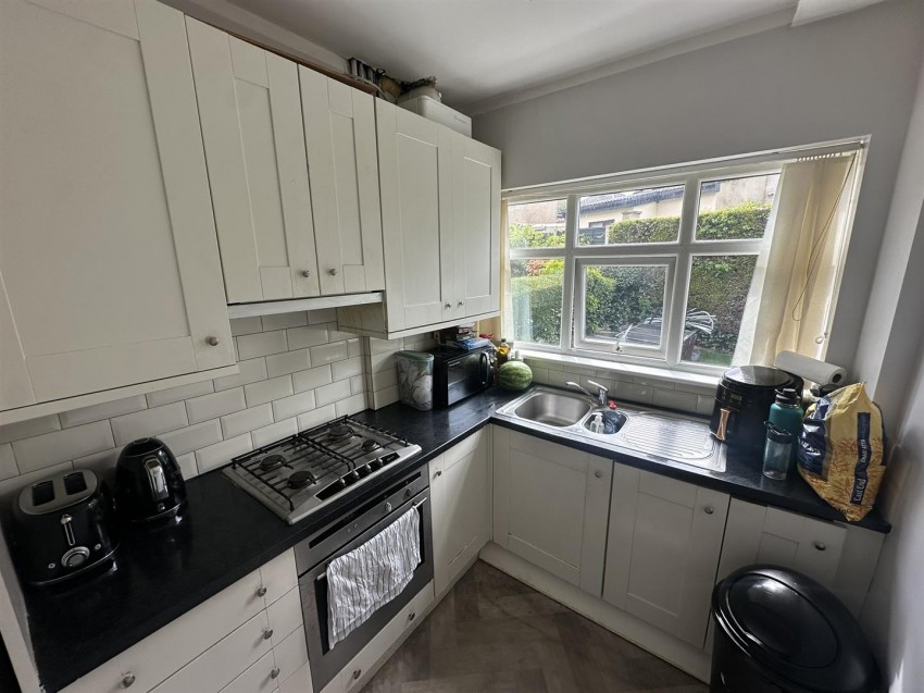 Images for Nab Wood Rise, Shipley