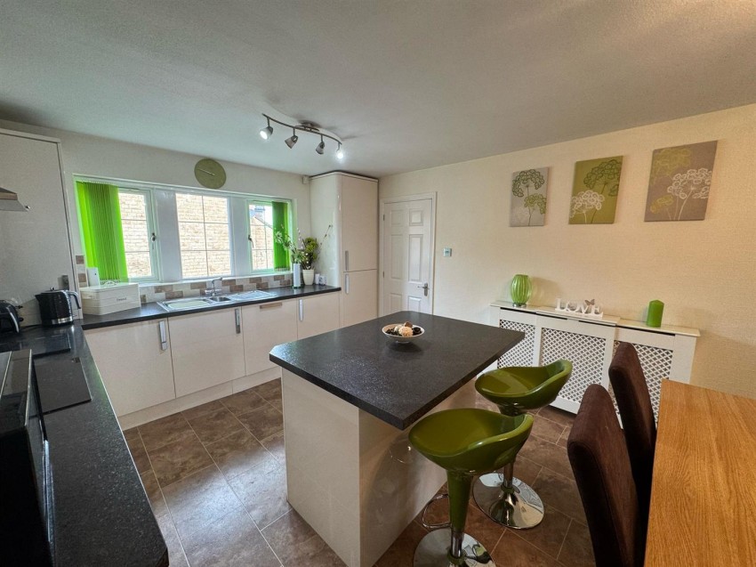 Images for Highfell Rise, Keighley