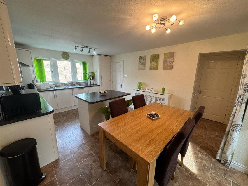 Images for Highfell Rise, Keighley