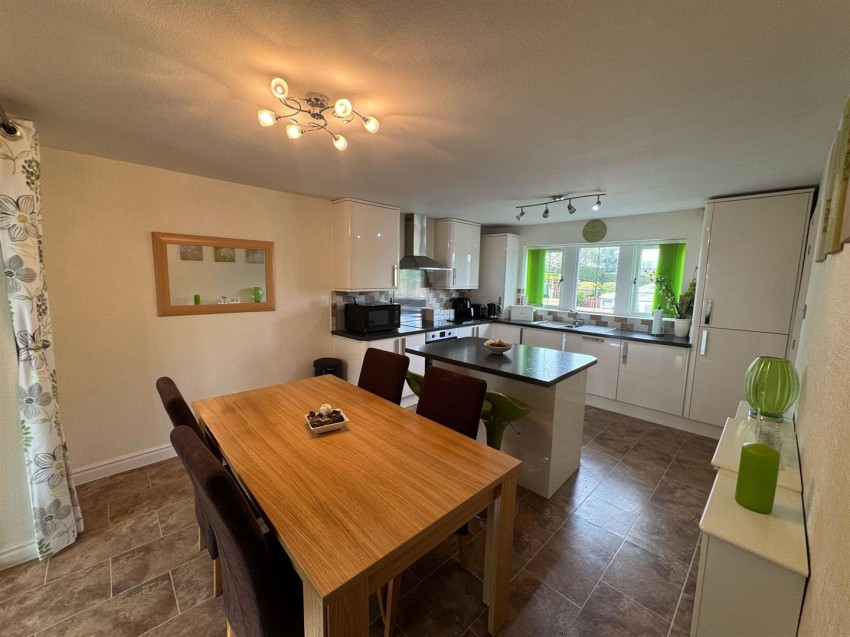 Images for Highfell Rise, Keighley