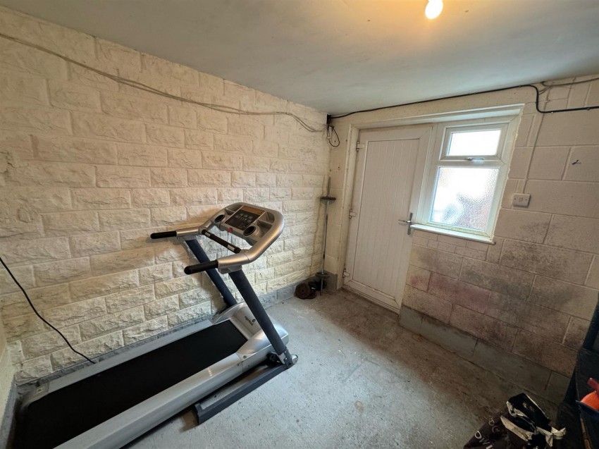 Images for Highfell Rise, Keighley