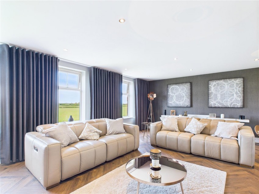 Images for Maple Drive, Burton On Trent