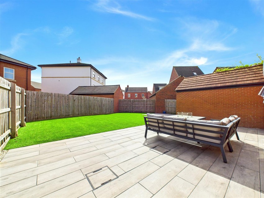 Images for Maple Drive, Burton On Trent