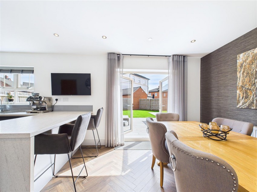 Images for Maple Drive, Burton On Trent