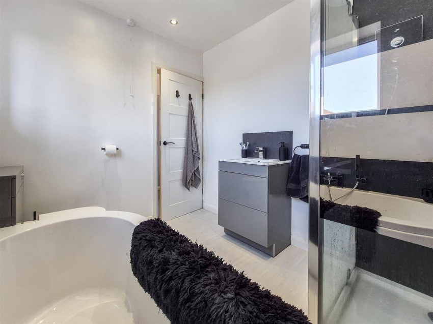 Images for Woodway, Wirral