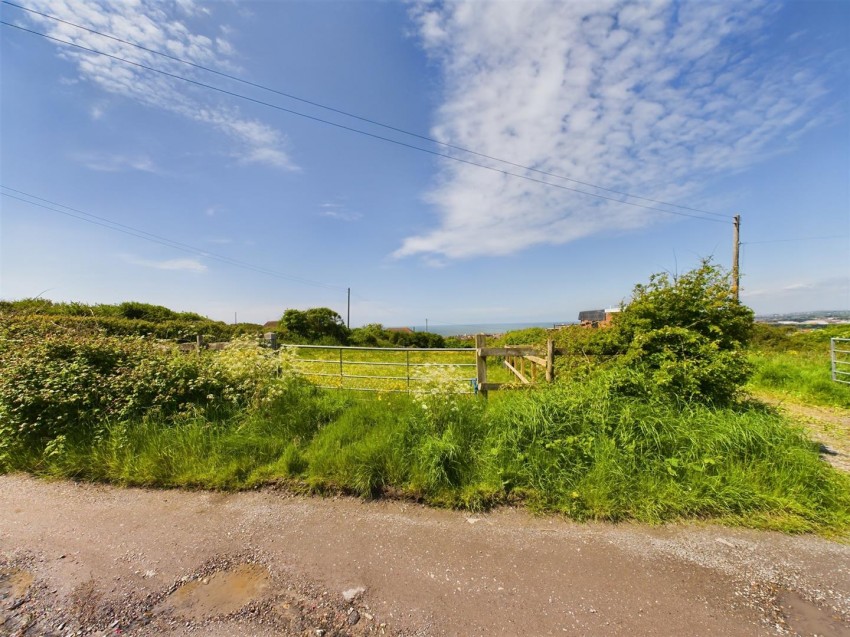 Images for Outlook Avenue, Peacehaven