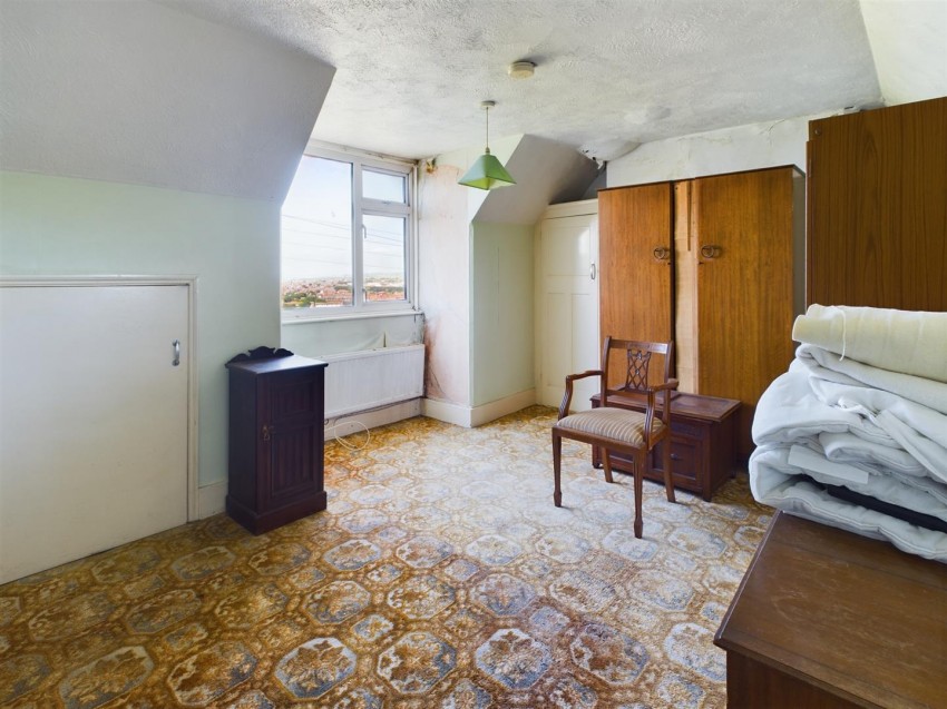 Images for Outlook Avenue, Peacehaven