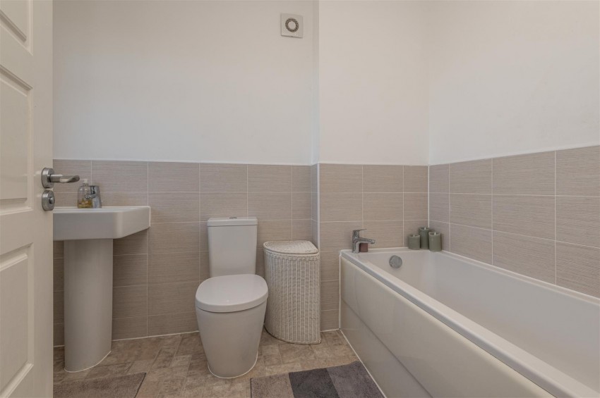 Images for Pavilion View, Lindley, Huddersfield, HD3