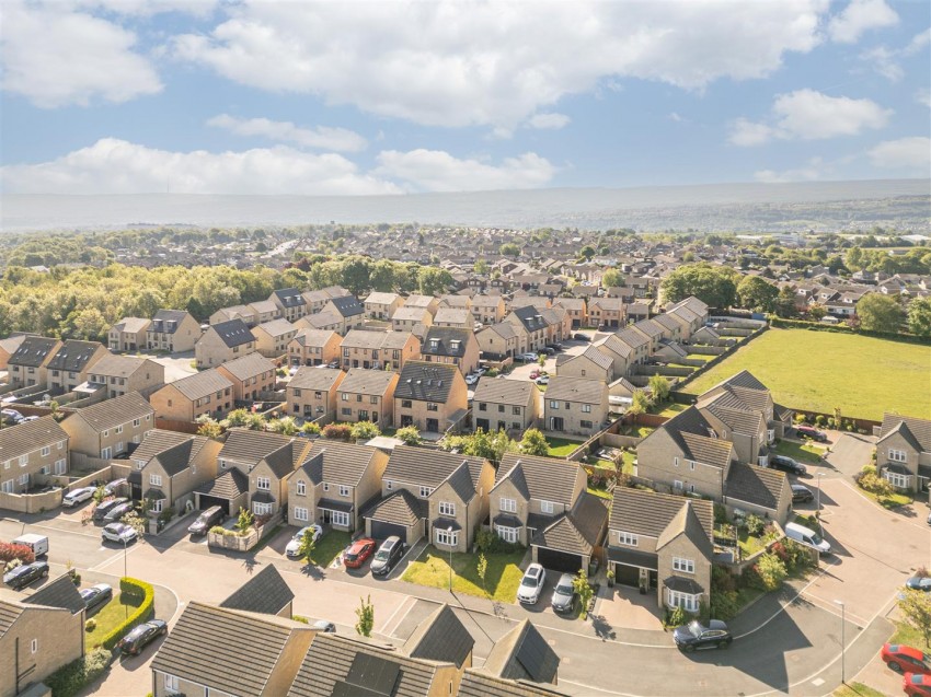 Images for Pavilion View, Lindley, Huddersfield, HD3