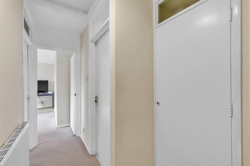 Images for Gilligan Close, Horsham