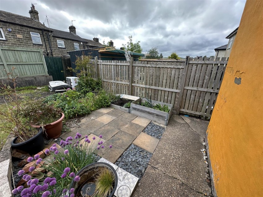 Images for Canberra Drive, Cross Roads, Keighley