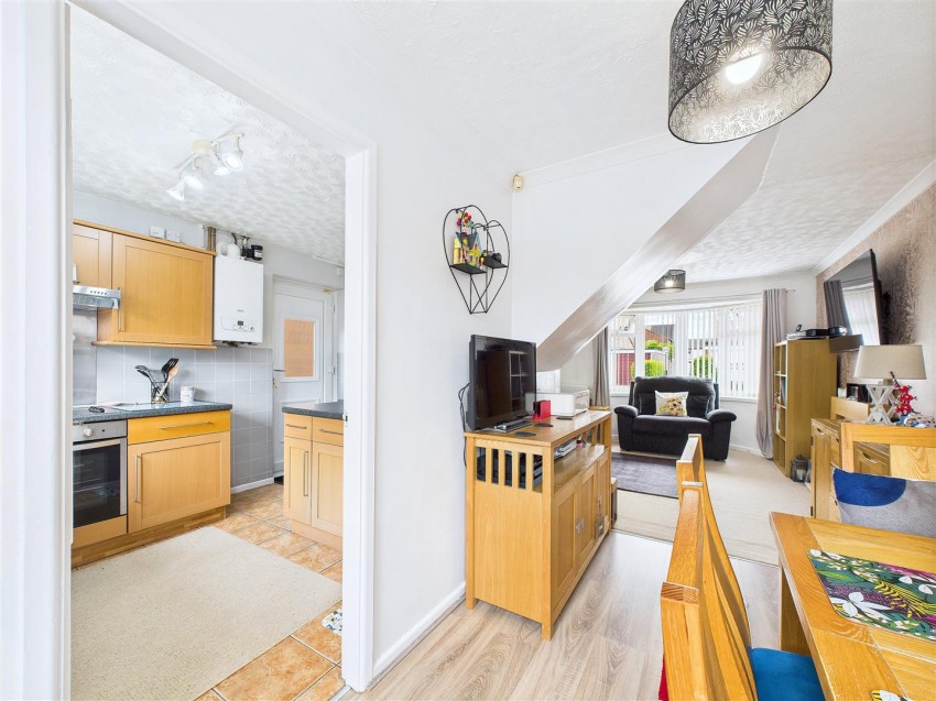 Images for Waverley Lane, Burton-On-Trent